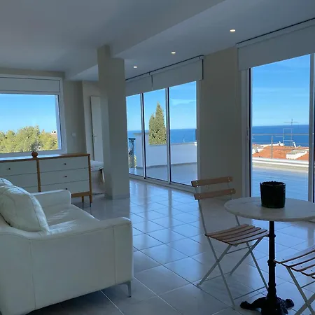 “le Penthouse” Lägenhet Llança