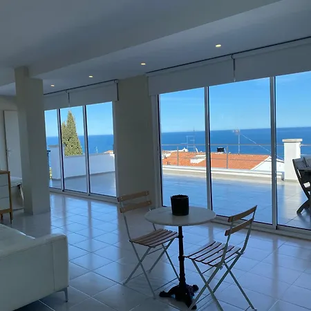 “le Penthouse” Lägenhet Llança